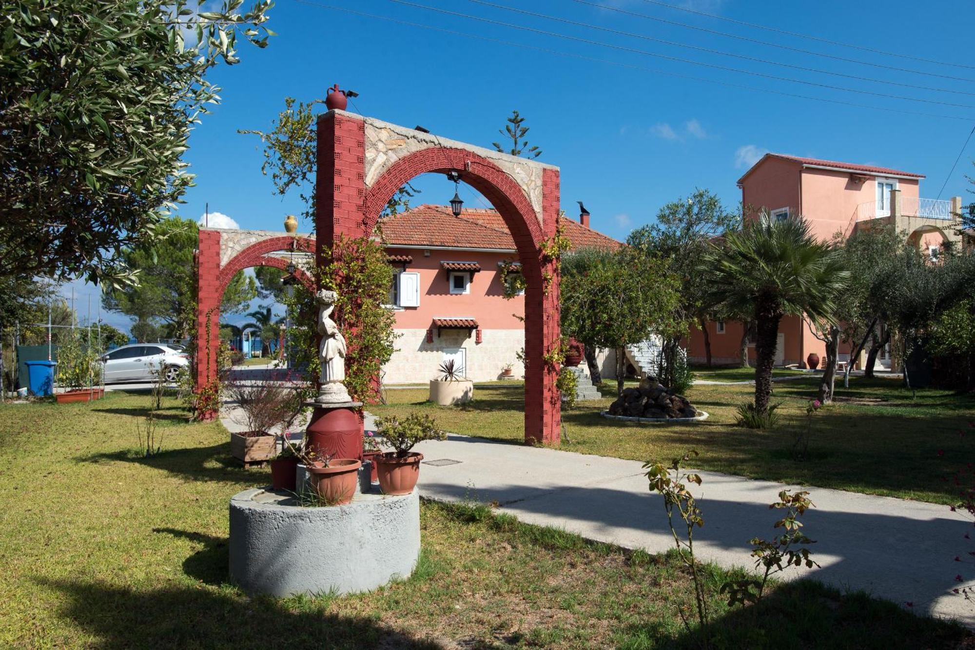 Hotel apartamentowy And Sea 3*