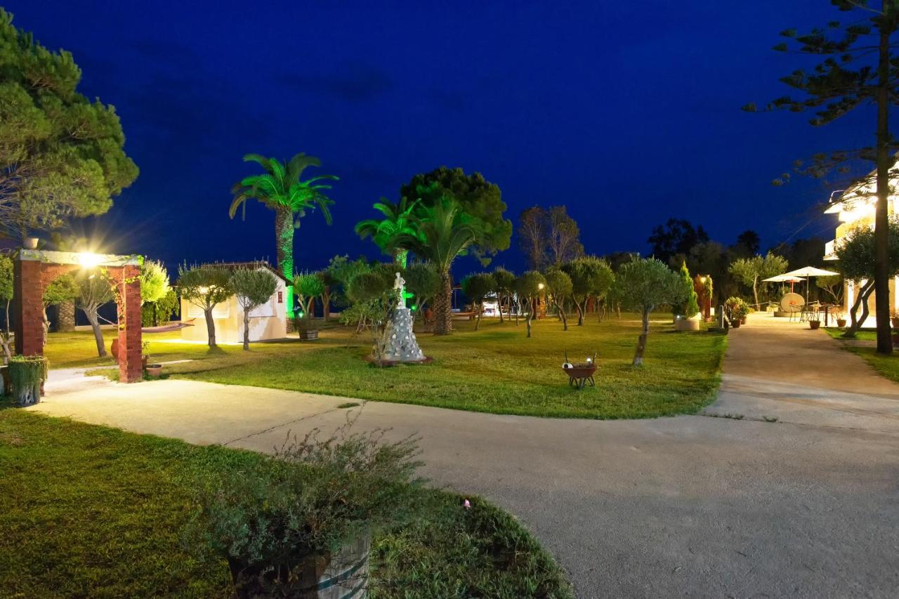 Aparthotel And Sea 3*