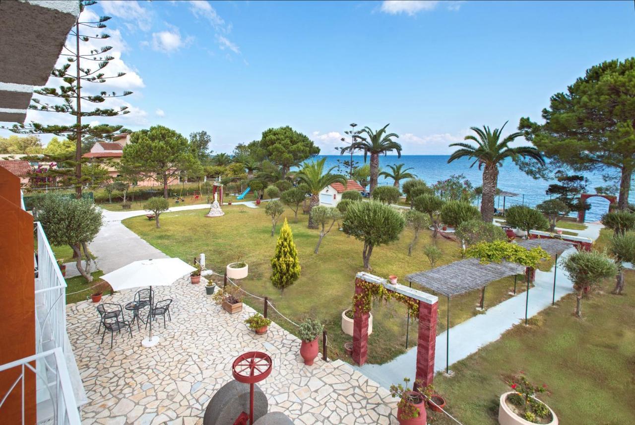 Aparthotel And Sea 3*